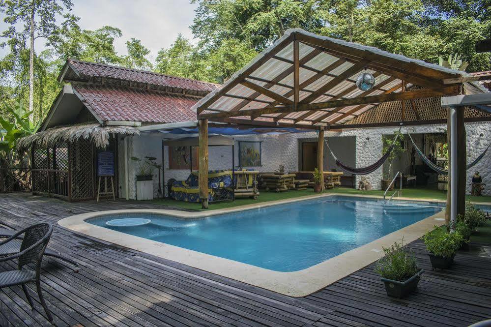 Bugabutik Hotel Resort Cocles Beach 外观 照片