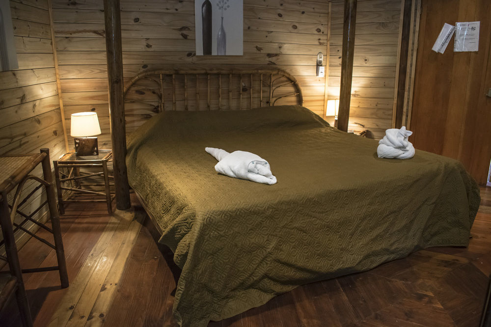 Bugabutik Hotel Resort Cocles Beach 外观 照片